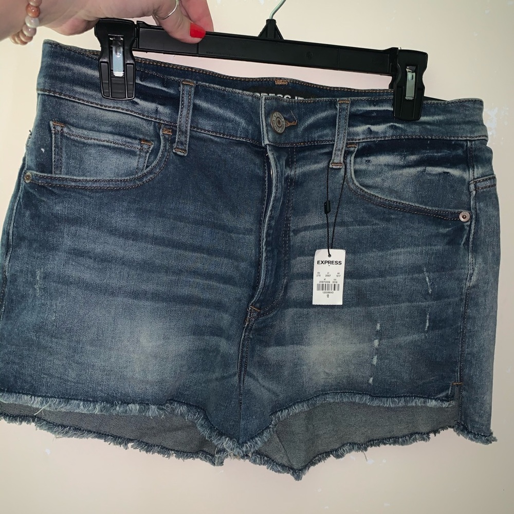 High rise, stretch Express shorts